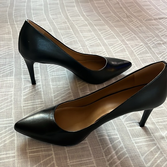 14th & Union Black Faux Leather Heels - Picture 2 of 7